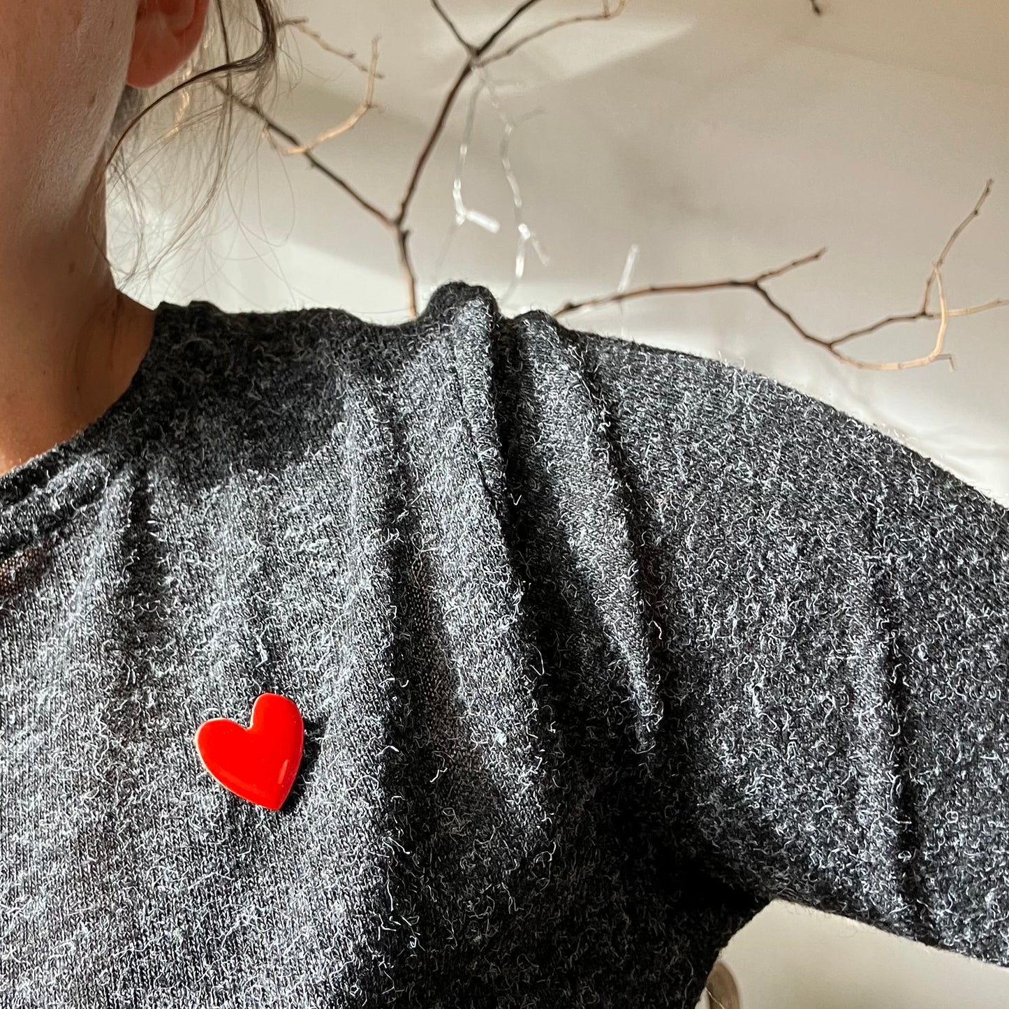 Broches cœur rouge ou paillettes